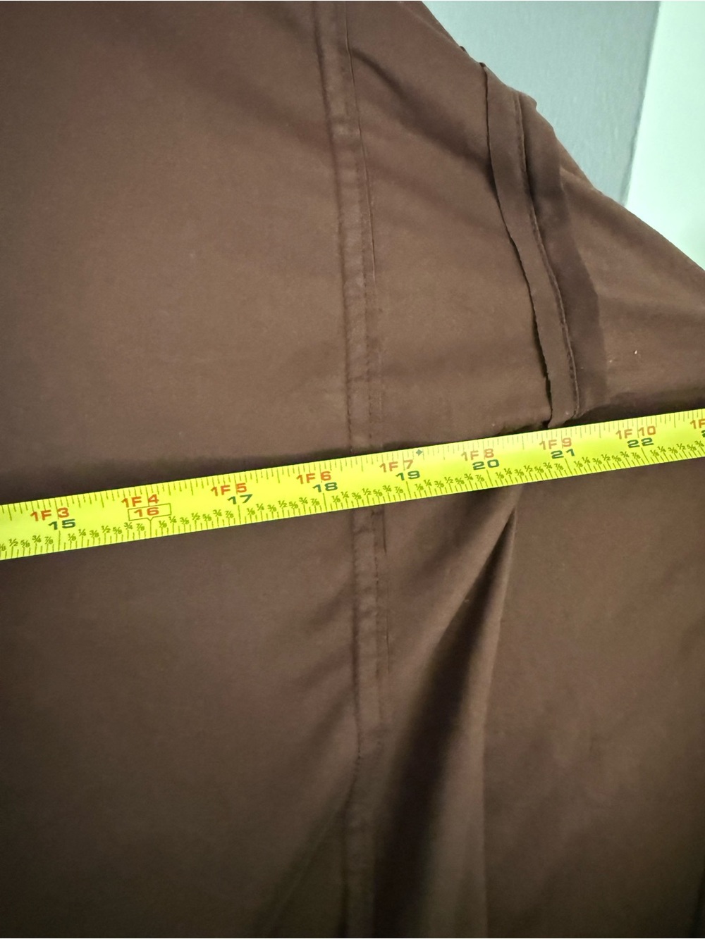 Brown Sweatshirt with Tan Star Patches and Red Trim Patchwork Reverse Stitching - Picture 4 of 5